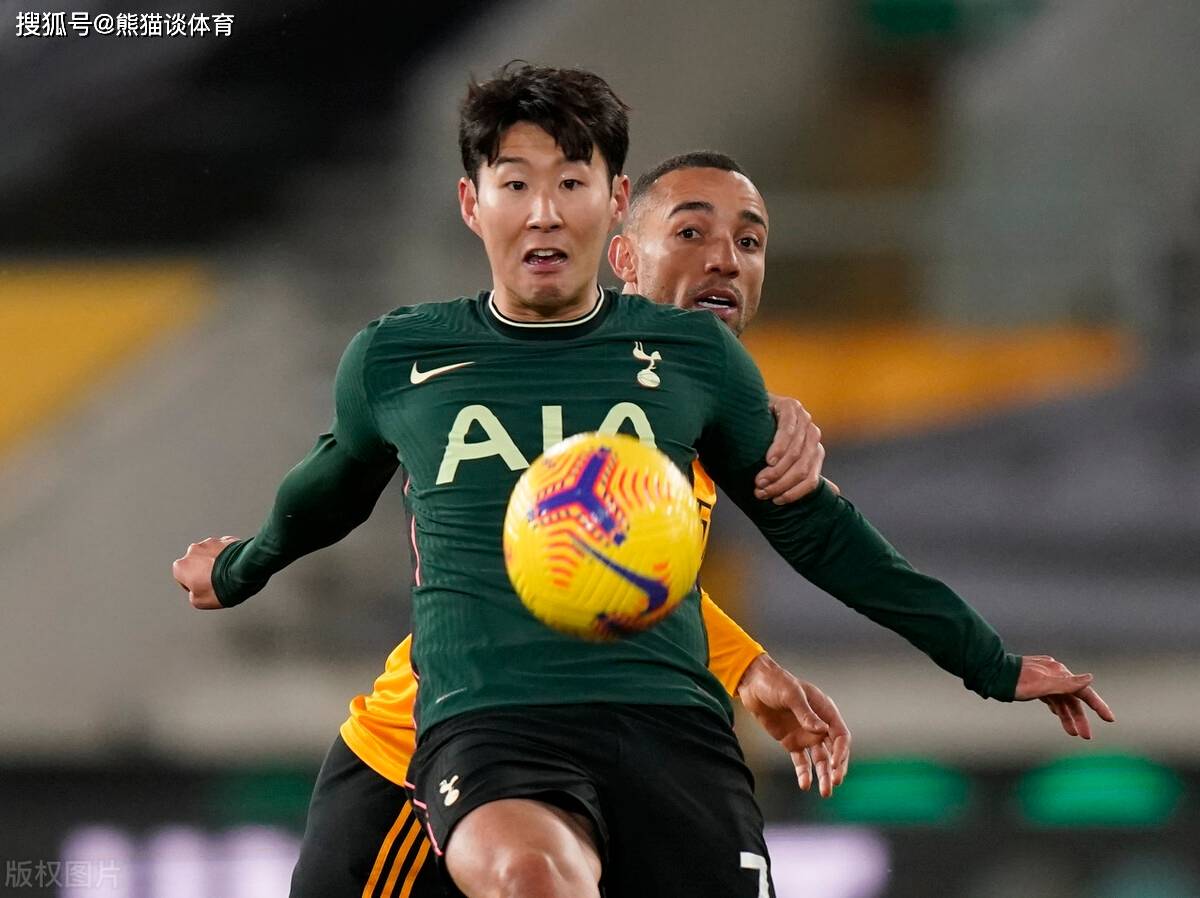 多米体育入口 -赛后阿斯顿维拉备战社区盾;状态回暖细节曝光;话题不断;身体对抗强度拉满