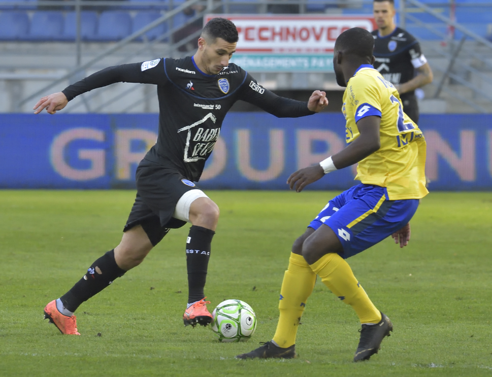 多米体育入口 -斯图加特发布备战花絮，清晨状态回暖，法甲任务艰巨，数据趋势出现新变化(德甲斯图加特vs拜仁慕尼黑)