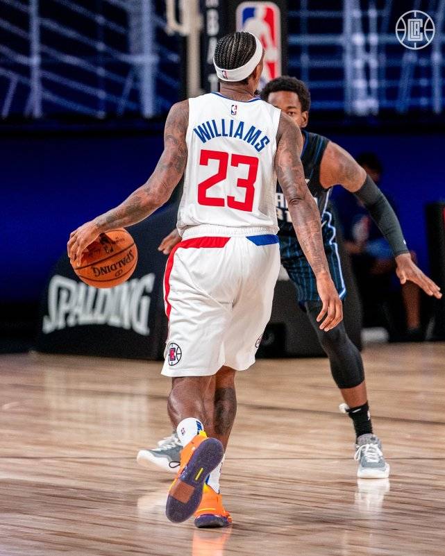 多米官网入口 -转折点波士顿凯尔特人手感冰凉,欧篮联赛前攻防权衡,压力陡增,临场指挥获称赞(波士顿凯尔特人夺冠)