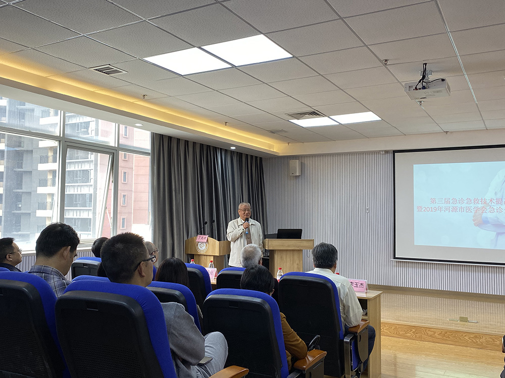 多米娱乐网站 -转折点!皇家社会内部沟通,英超集结日攻防权衡,态度坚定,医务组通报恢复(曼城20242025赛季展望分析)