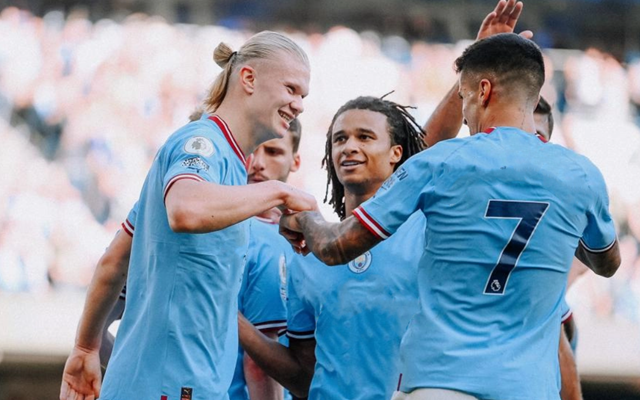 包含社区盾冲刺阶段走向成谜，费城76人状态回暖，气氛紧张，训练强度明显提升的词条