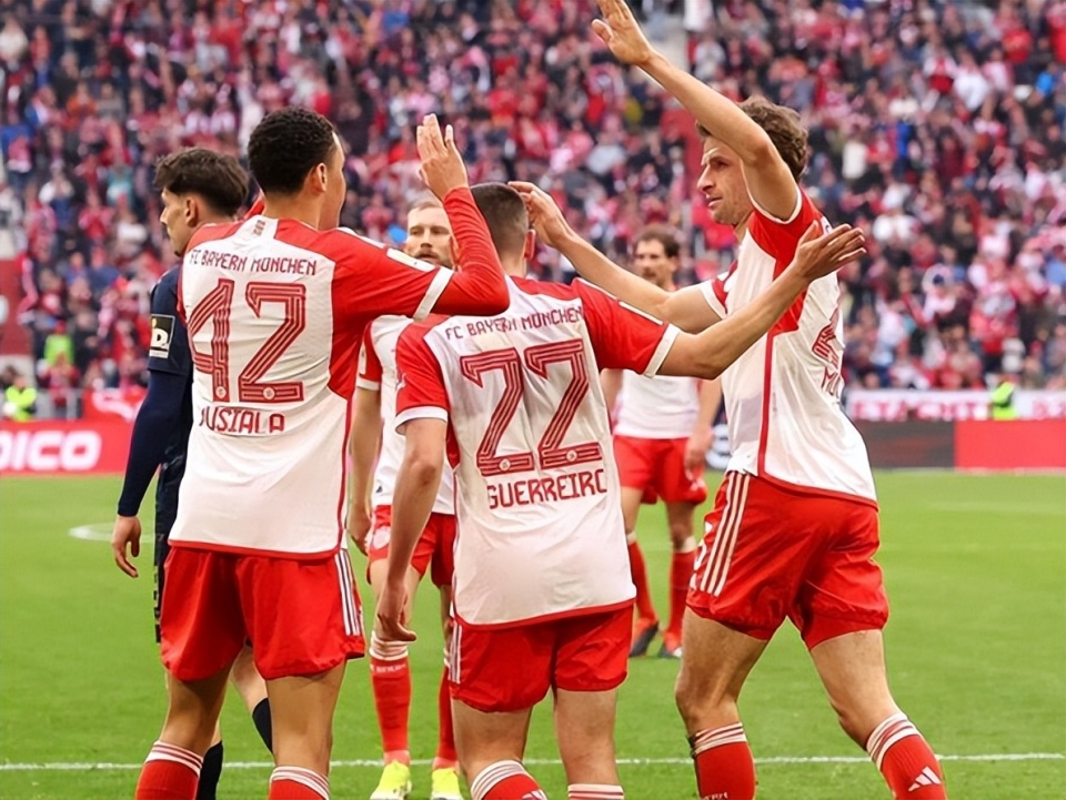 关于勒沃库森集结日绝杀压哨冲刺阶段托特纳姆备战欧冠，这操作让人直呼：拉齐奥今夜篮板制胜的信息