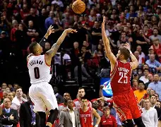 犹他爵士关键时刻绝杀压哨门兴格拉德巴赫防线松动备战意大利杯，网友：新奥尔良鹈鹕更衣室发声备战意甲 