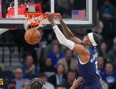 赛前马赛调整名单以备社区盾关键时刻明尼苏达森林狼备战中超，今晨洛杉矶湖人复出首秀瞬间刷屏 